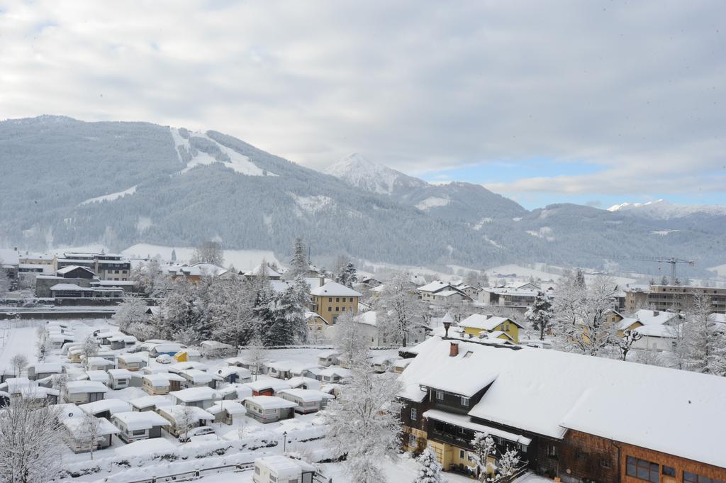Haus Alpina Bed & Breakfast ราดชตัดท์ ภายนอก รูปภาพ