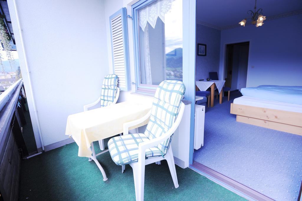 Haus Alpina Bed & Breakfast ราดชตัดท์ ภายนอก รูปภาพ