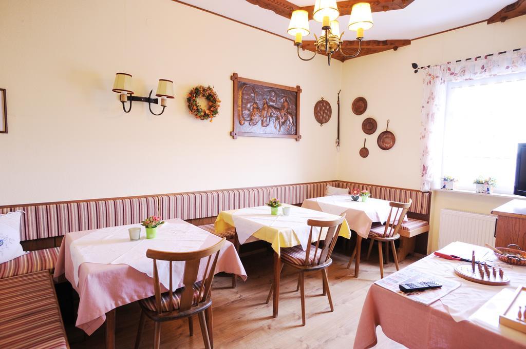 Haus Alpina Bed & Breakfast ราดชตัดท์ ภายนอก รูปภาพ