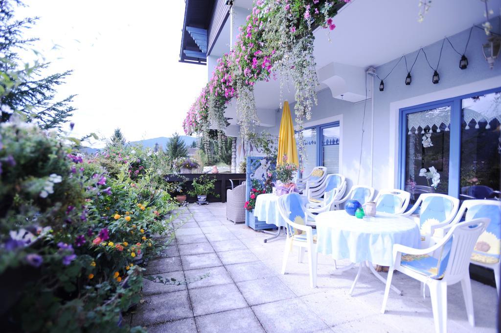 Haus Alpina Bed & Breakfast ราดชตัดท์ ภายนอก รูปภาพ