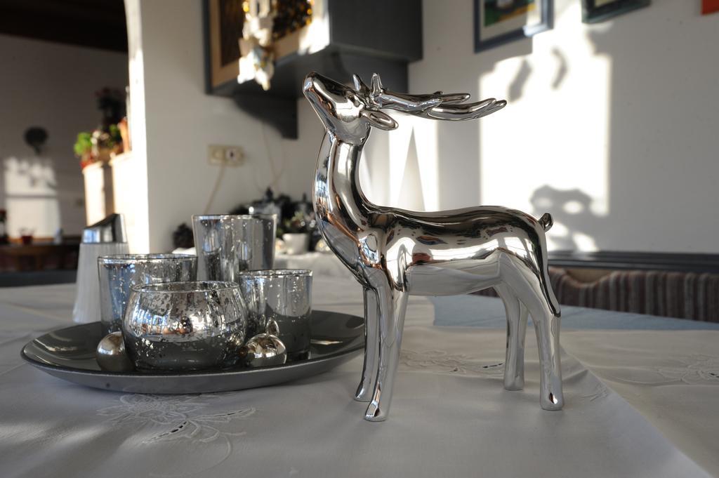 Haus Alpina Bed & Breakfast ราดชตัดท์ ภายนอก รูปภาพ