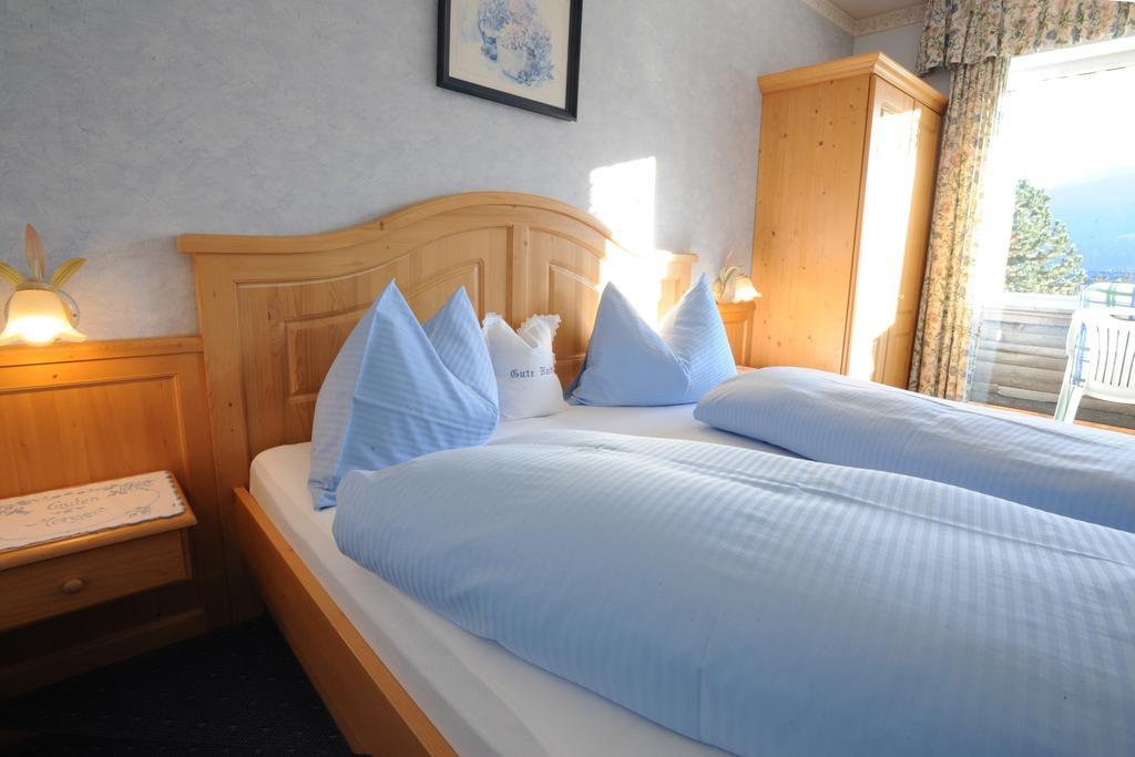 Haus Alpina Bed & Breakfast ราดชตัดท์ ภายนอก รูปภาพ